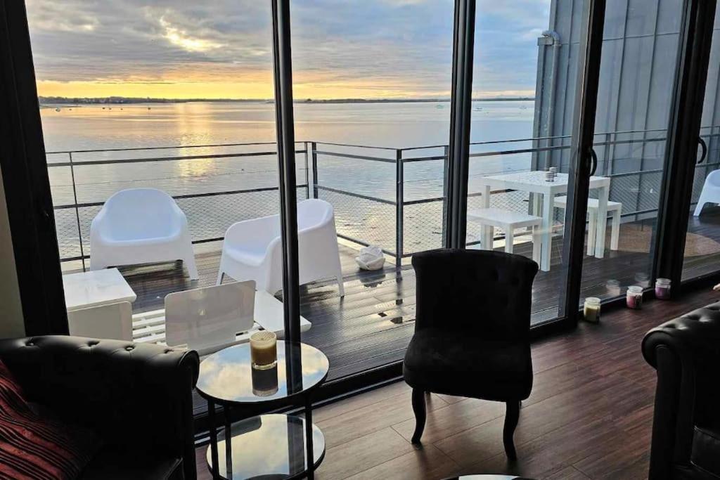 Arsav Vue Mer Et Plage بور لووي المظهر الخارجي الصورة